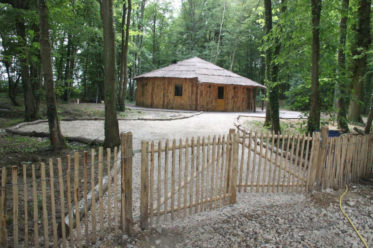 L'Isba Des Bois, Hors Du Temps Janvry (Essonne) Exterior foto